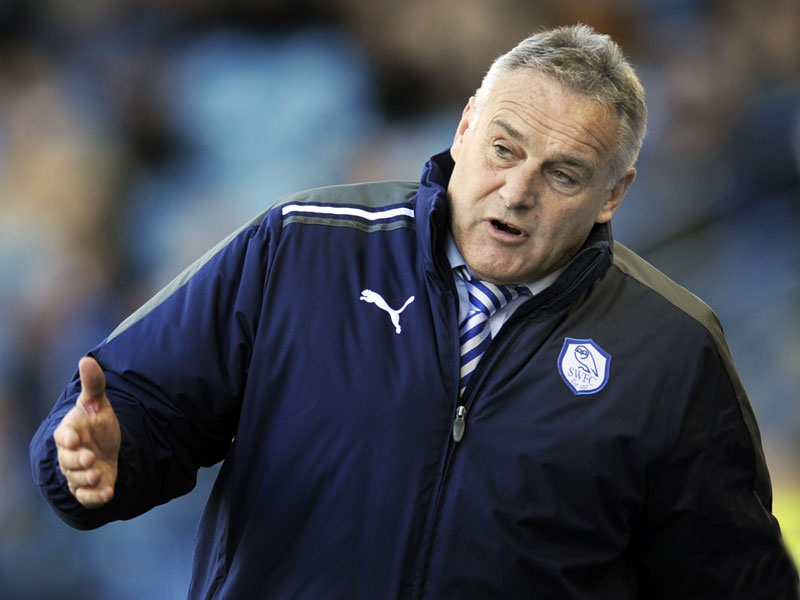 Jones keeps quiet on transfer window