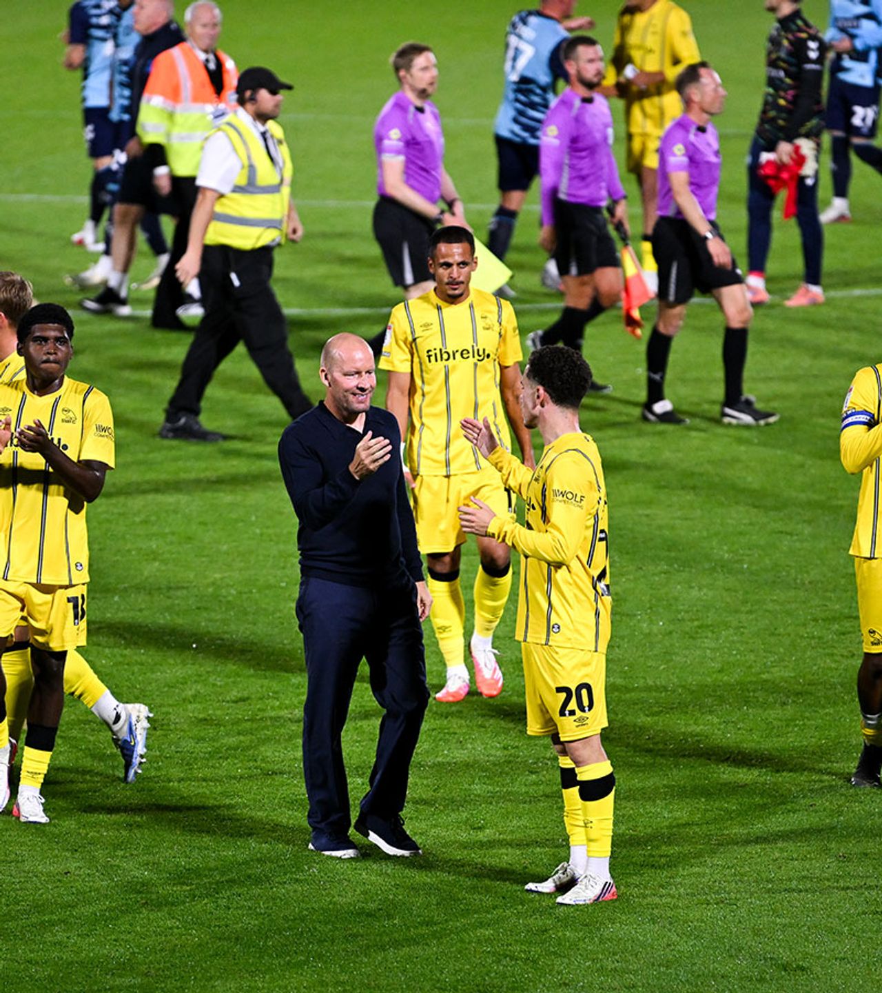 Owls up to second after three points on road
