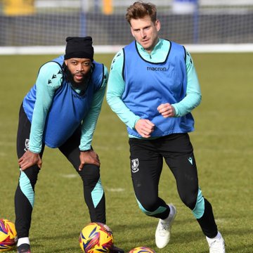 ‘New boy’ in training ahead of Luton game
