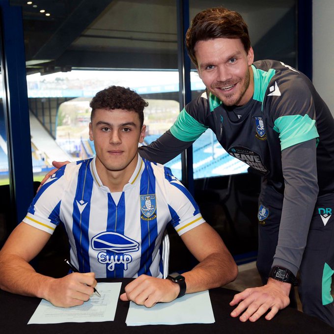 Bailey talks of “big step in right direction” after signing new deal