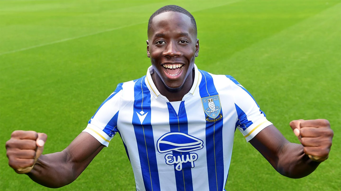 Young winger signs for Owls from PSG