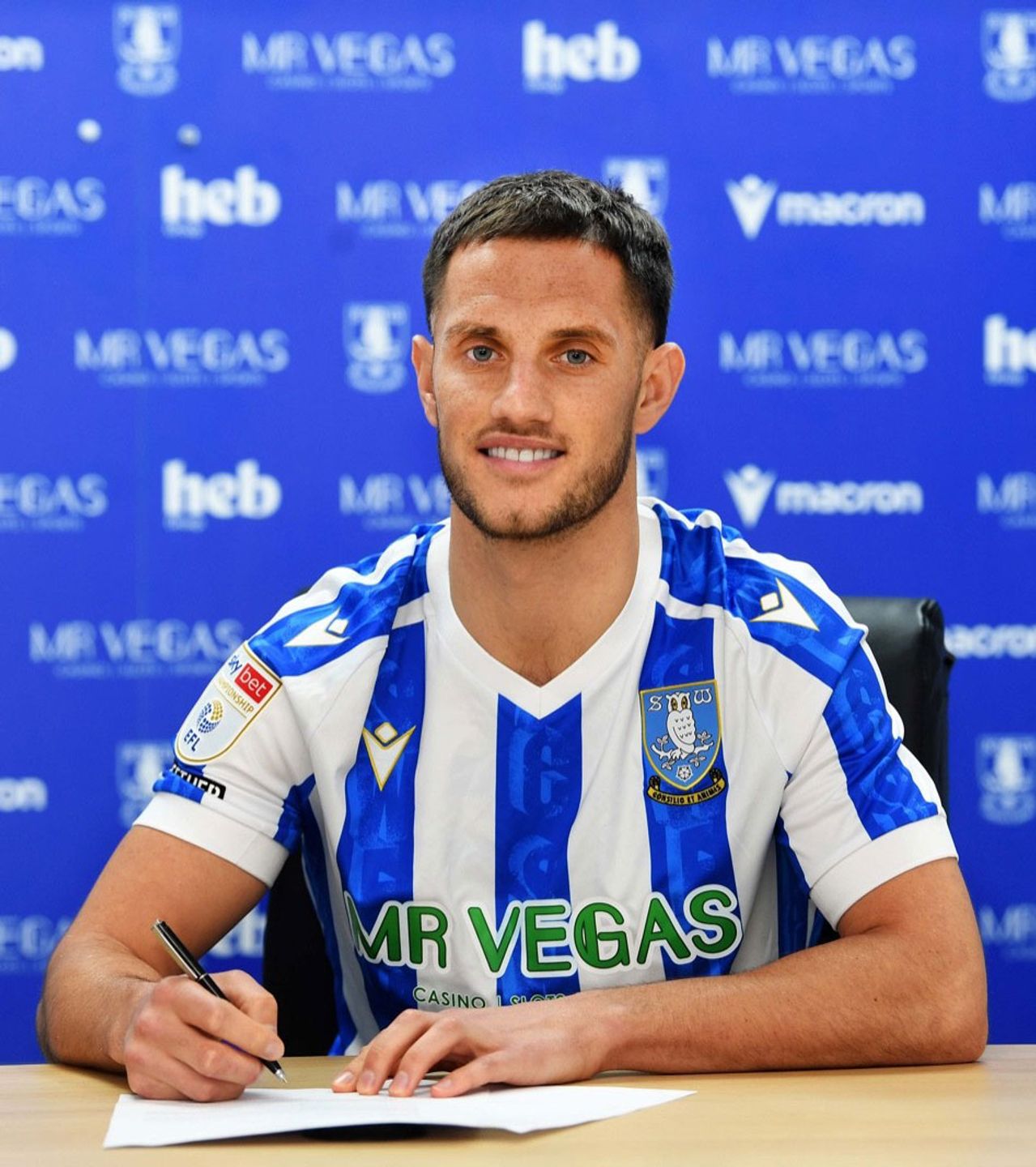 Wednesday land striker on loan until end of season